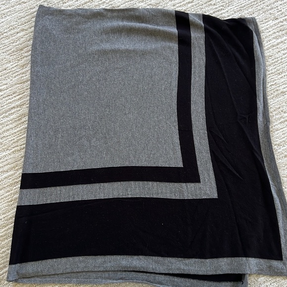 Ann Taylor striped shawl - Picture 7 of 7